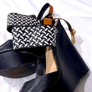 Jessica Simpson Wedges